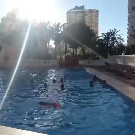 Nuevo Apto Para Hasta 6 Personas Muy Cerca De Playa Levante Benidorm Con Jardines Y Gran Piscina , Pista De Tennis Y Futbol Deportes Y Zona Infantil ,En Urbanizacion Con Parking Exterior photo