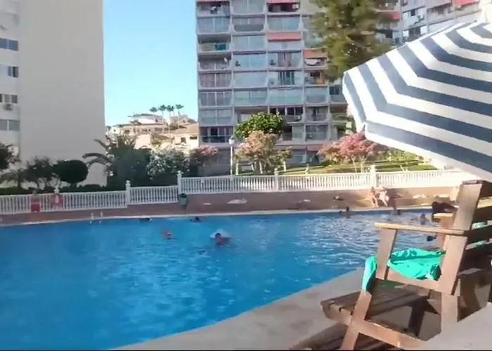 Nuevo Apto Para Hasta 6 Personas Muy Cerca De Playa Levante Benidorm Con Jardines Y Gran Piscina , Pista De Tennis Y Futbol Deportes Y Zona Infantil ,En Urbanizacion Con Parking