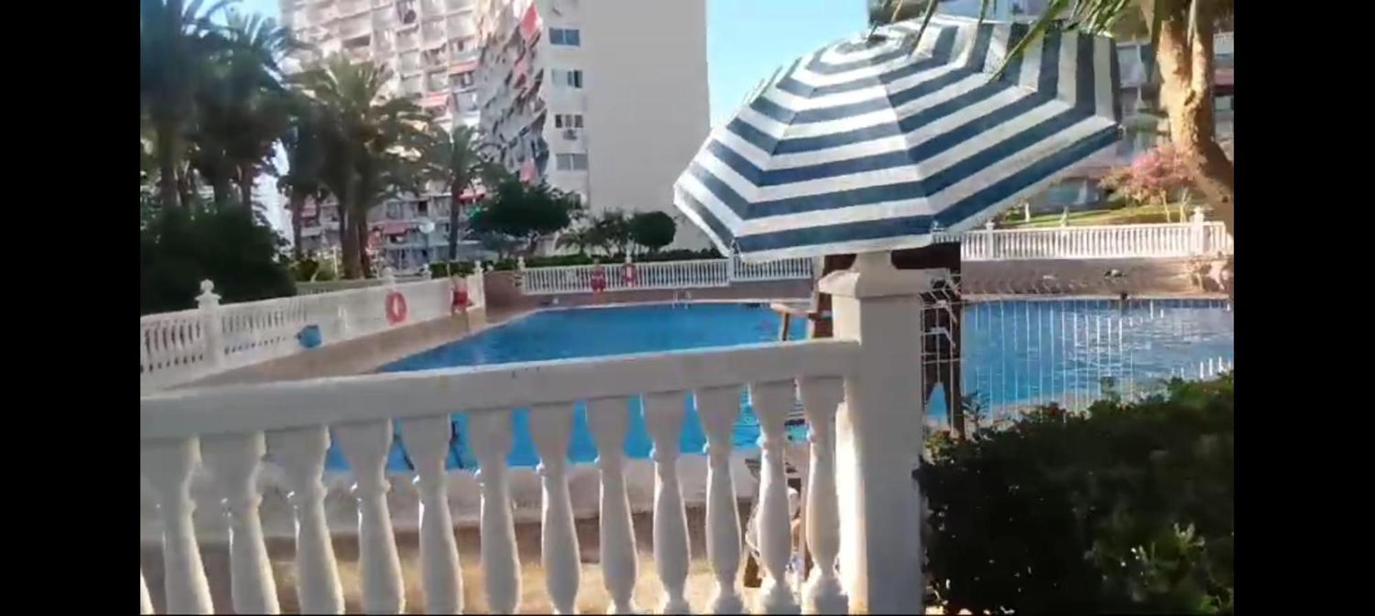 Nuevo Apto Hasta 6 Personas Muy Cerca De Playa Levante Con Jardines Y Gran Piscina , Pista De Tennis Y Futbol Deportes Y Zona Infantil ,en Urbanizacion Con Parking Benidorm