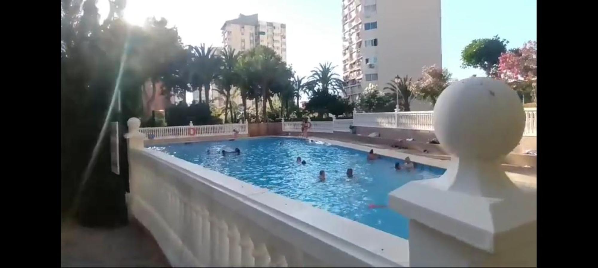 Nuevo Apto Hasta 6 Personas Muy Cerca De Playa Levante Con Jardines Y Gran Piscina , Pista De Tennis Y Futbol Deportes Y Zona Infantil ,en Urbanizacion Con Parking Apartment Benidorm
