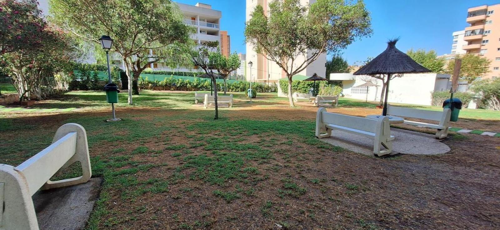 Apartment Nuevo Apto Hasta 6 Personas Muy Cerca De Playa Levante Con Jardines Y Gran Piscina , Pista De Tennis Y Futbol Deportes Y Zona Infantil ,en Urbanizacion Con Parking *