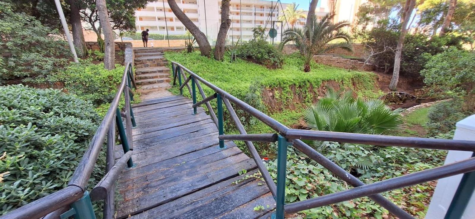 Nuevo Apto Hasta 6 Personas Muy Cerca De Playa Levante Con Jardines Y Gran Piscina , Pista De Tennis Y Futbol Deportes Y Zona Infantil ,en Urbanizacion Con Parking