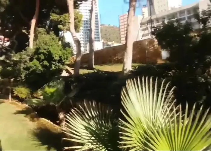 Nuevo Apto Para Hasta 6 Personas Muy Cerca De Playa Levante Benidorm Con Jardines Y Gran Piscina , Pista De Tennis Y Futbol Deportes Y Zona Infantil ,En Urbanizacion Con Parking